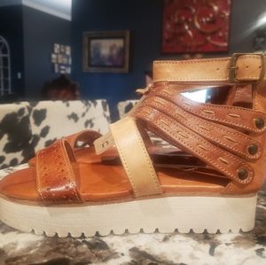 Bed Stu Platform Artemia